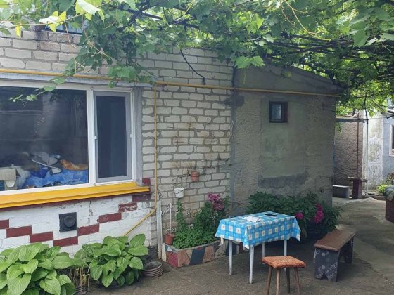 Два дома в одном дворе, Б. Корениха- 18000$ Миколаїв
