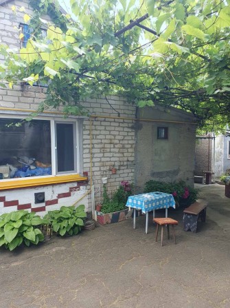 Два дома в одном дворе, Б. Корениха- 18000$ - фото 1