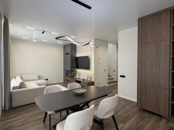 Готовий будинок 130 м², ремонт, камін, меблі, закрита територія. Газ Петропавловская Борщаговка