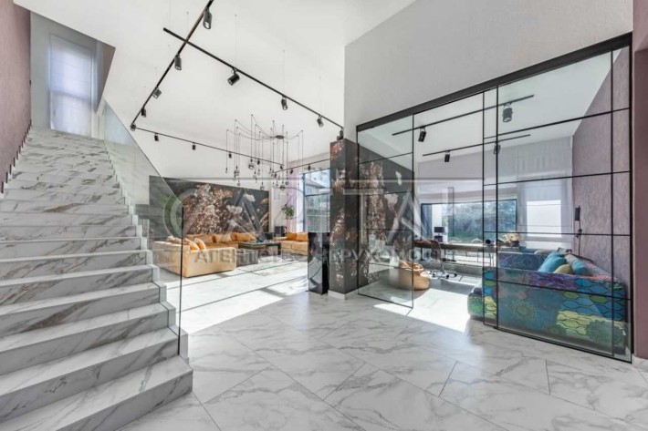 Продаж сучасного двоповерхового будинку - фото 1