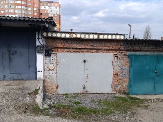 Гараж цегляний. Масив "РИБАЛКО" вул. С. Бандери м. Хмельницький Хмельницький