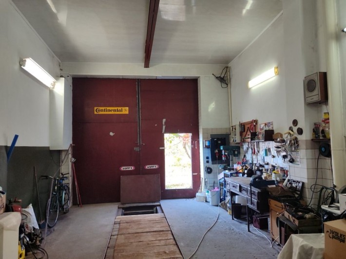 Продається великий цегляний гараж - фото 1