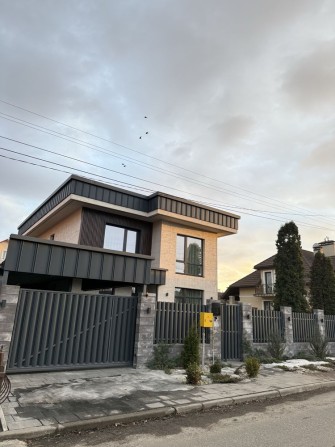 Продаж будинку з басейном в топ локауіі Петропавлівськоі Борщагівці - фото 1