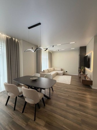 Будинок 130 м2 з ремонтом у Петропавлівській Борщагівці, газ - фото 1