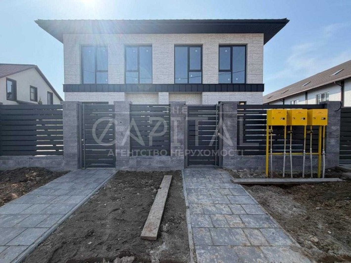 Продається дуплекс з підвалом та цоколем у Петропавлівській Борщагівці. - фото 1