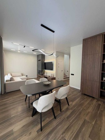 Новий будинок з ремонтом,  130 м², камін, меблі, закрита територія. Газ!! - фото 1