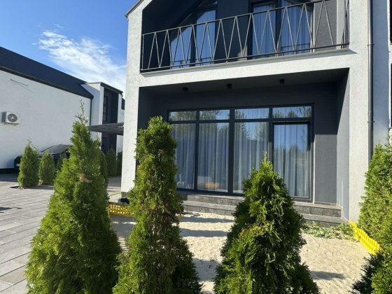 Продаєтьмя будинок на Петропавлівській Борщагівці Петропавловская Борщаговка