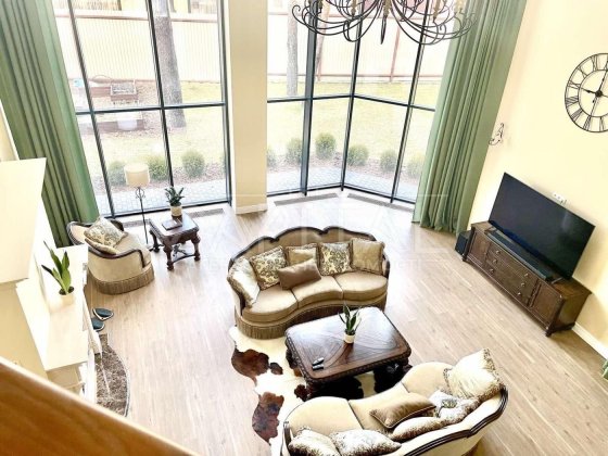 будинок в сосновому лісі Петропавлівська Борщагівка , Петропавловская Борщаговка