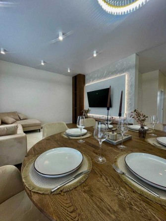 Будинок з дизайнерським ремонтом та басейном/ЖК Аметист/Без % - фото 1