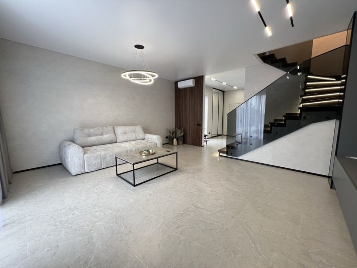 Продаж Дуплекс з ремонтом вул. Макарівська є ГАЗ - фото 1