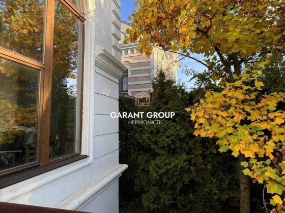 Дом с большим участком/Красных зорь/9-я Фонтана Одесса