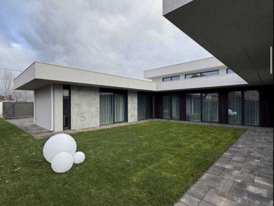 Сучасний одноповерховий будинок з газом та каміном в Петровавлівській Борщагівці Петропавловская Борщаговка