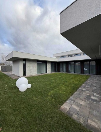 Сучасний одноповерховий будинок з газом та каміном в Петровавлівській Борщагівці - фото 1