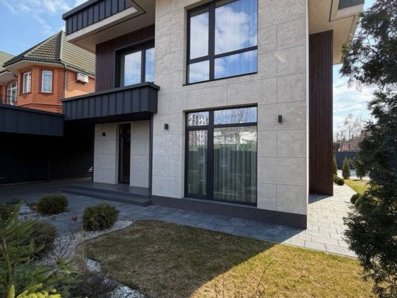 Стильний будинок З РЕМОНТОМ 162 м² з басейном .Газ Петропавловская Борщаговка