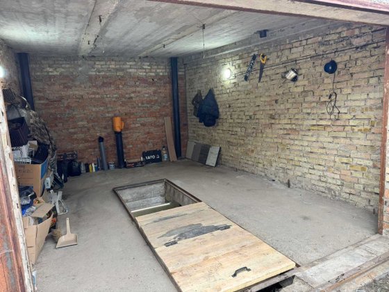Продам гараж АГК "Зоря" м.Буча, 45 м.кв. приватизований. Буча