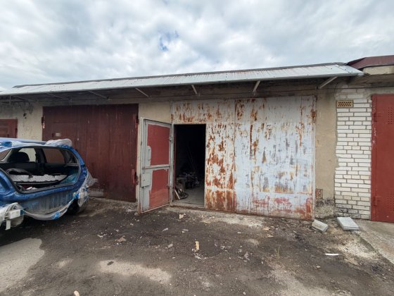Продається цегляний гараж ГК Озерний з підвалом у м. Вишневе Вишневе