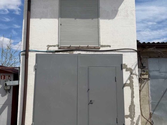 Продається двухповерховий гараж з газоблоку ГК Зоряний. Бровары