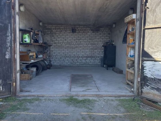 Дуже хороший залізобетонний гараж в коопер. «Синтез»