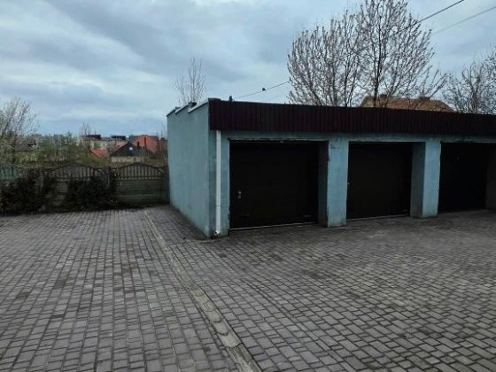 Продається  гараж з пультом до воріт Луцьк