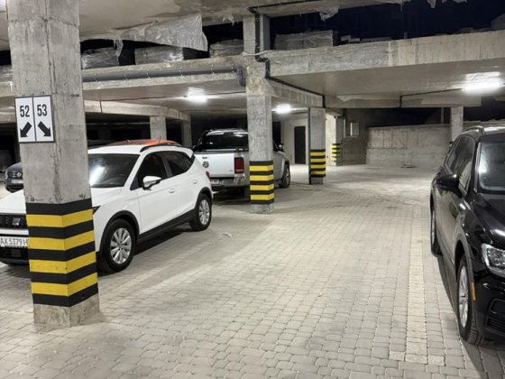 Готові Паркомісця в багаторівневому паркінгу з ліфтом, укриття _OL Ивано-Франковск