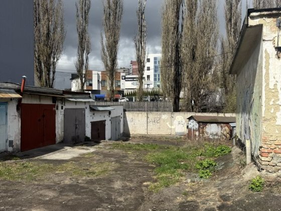 Продам цегляний гараж з ямою приватизований район шухевича (кооператив за кермом) Ровно