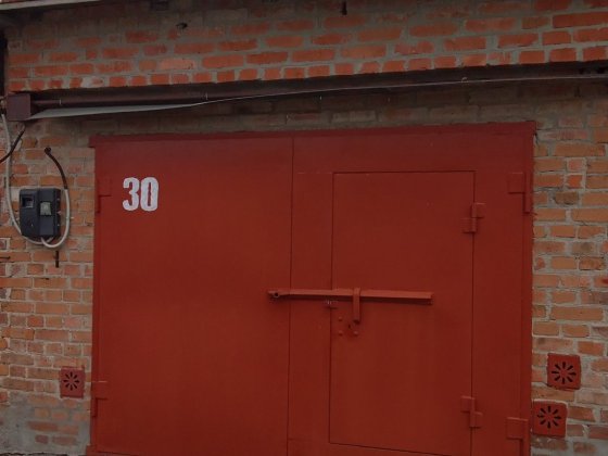 Гараж в районі Метро Полтава