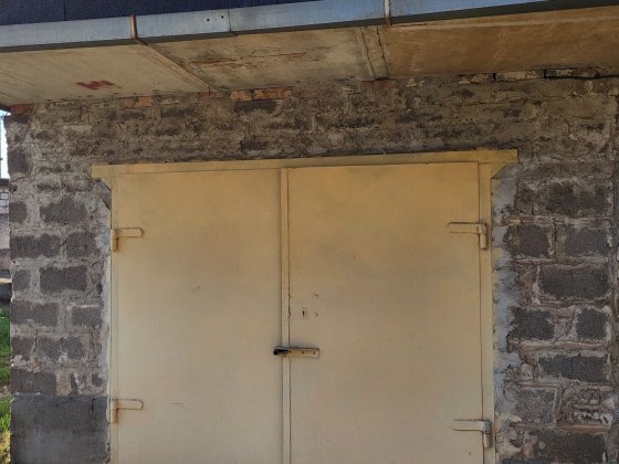 Продам   2    гаража Кривий Ріг