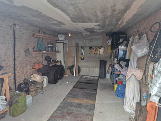 Продам гараж подусівка одразу за мостом біля АТЛ Чернігів