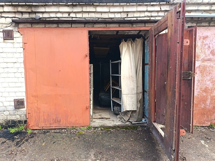 Продам гараж АК31 поворот на Гущин - фото 1