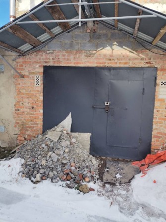 Гараж, тяжилів . Вихід до річки - фото 1