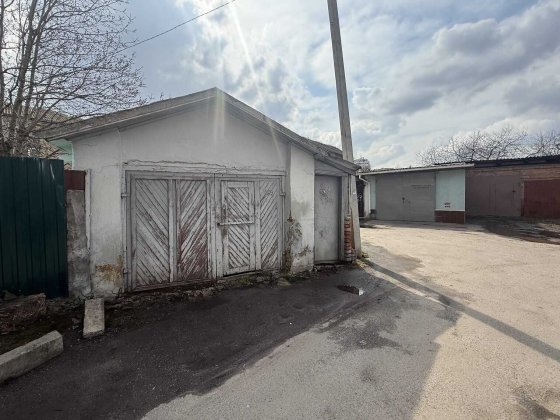 Продаж окремого гаража під легкове авто на вул. Григорія Сковороди Винница