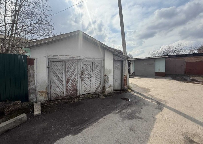 Продаж окремого гаража під легкове авто на вул. Григорія Сковороди - фото 1