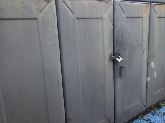 Продам гараж металевий довжина 5.50 ширина 3.20  17.6 кв. м