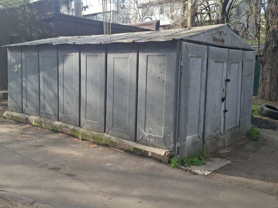 Продам гараж 18м2 на ул. Олексія Вадатурського Одесса