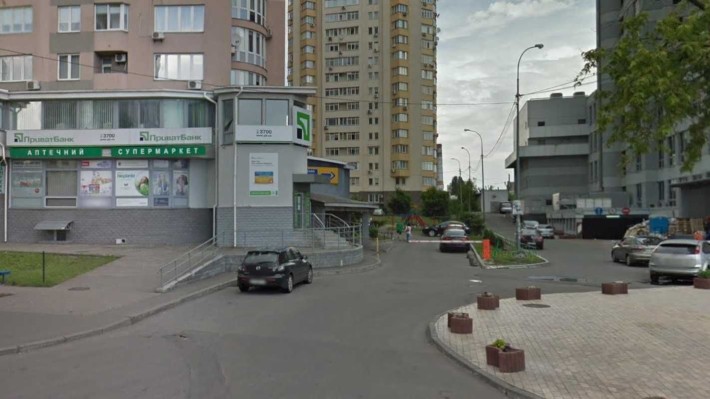 Паркомісце вул. Андрея Шептицького 10 м. Лівобережна (Луначарського 10) - фото 1