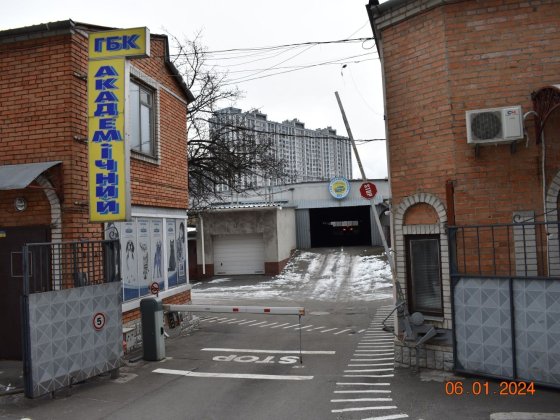 Продам гараж на печерську 44,7 кв