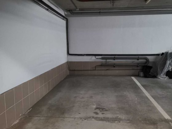 Паркомісце ЖК Новопечерські Липки, Андрія Верхогляда 3.