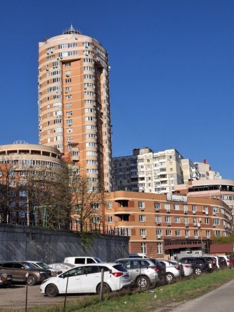 Продаж паркомiсця на Срiбнокiльськiй,12 - фото 1