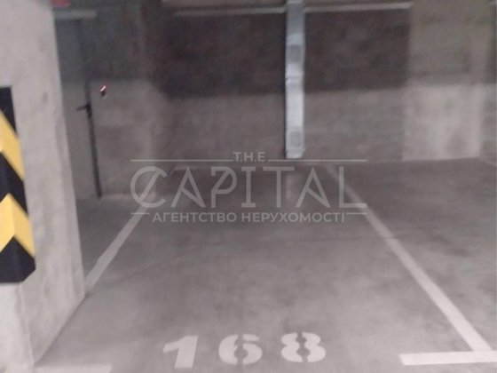 Продажа большого паркоместа парк нга в Жк Tetris Hall Київ