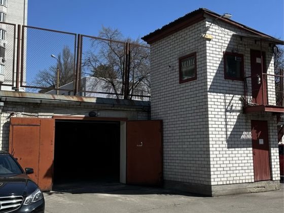 Продажа паркинг сухой закрытый Киев , ул. Брайчевского 11а Киев