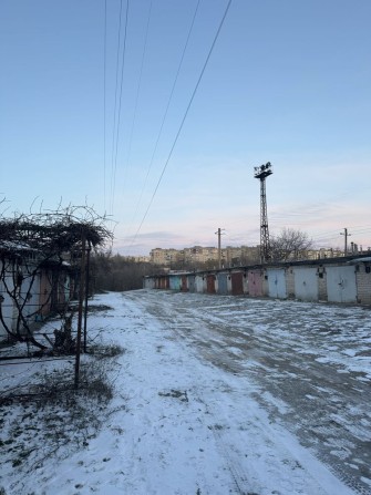 Продам гараж , кооператив Медик , Даманський (у ямі ) - фото 1
