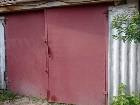 Продаж гараж з ямою та мансардою. Богуслав