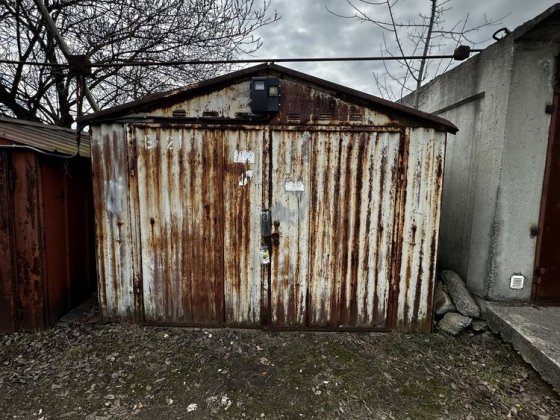 Продам металевий гараж Новое