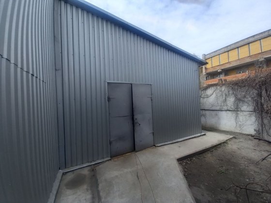 Оренда склада\виробництва підлога антипил, сендвіч панелі, велика електрична потужність