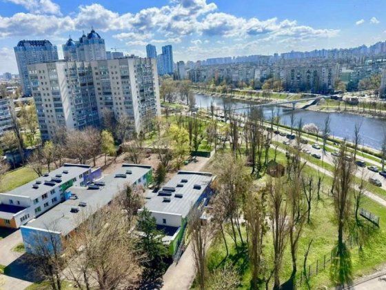 Продам 2 кімнатну квартиру вул. Флоренції 9. Русанівка Киев