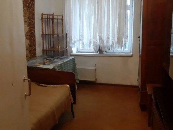 Продається 2-х кімн. квартира, центр Ахтырка