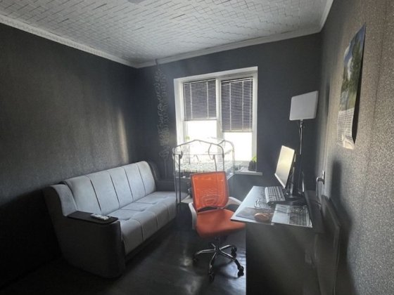 Обміняю 3-кімнатну квартиру на приватний будинок в межах міста Александрия