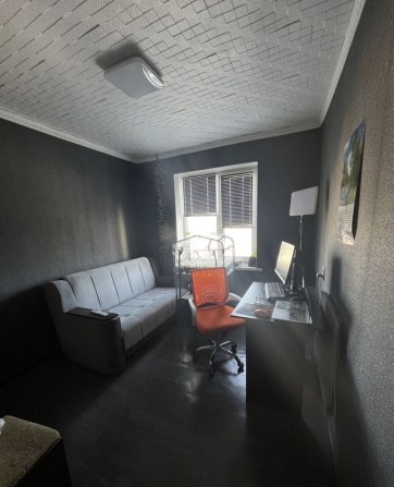 Обміняю 3-кімнатну квартиру на приватний будинок в межах міста - фото 1