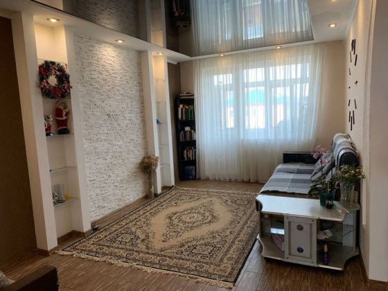 Продається 2-х кімнатна квартира в центрі міста Ахтырка