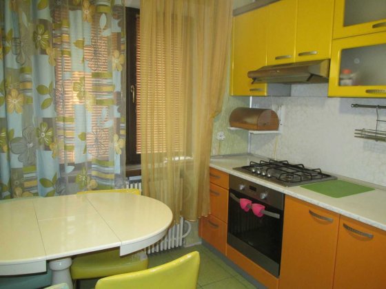 Продам 2 кімнатну квартиру по проспекту Соборному (р-н Райбиту - Центру зайнятості) Олександрія